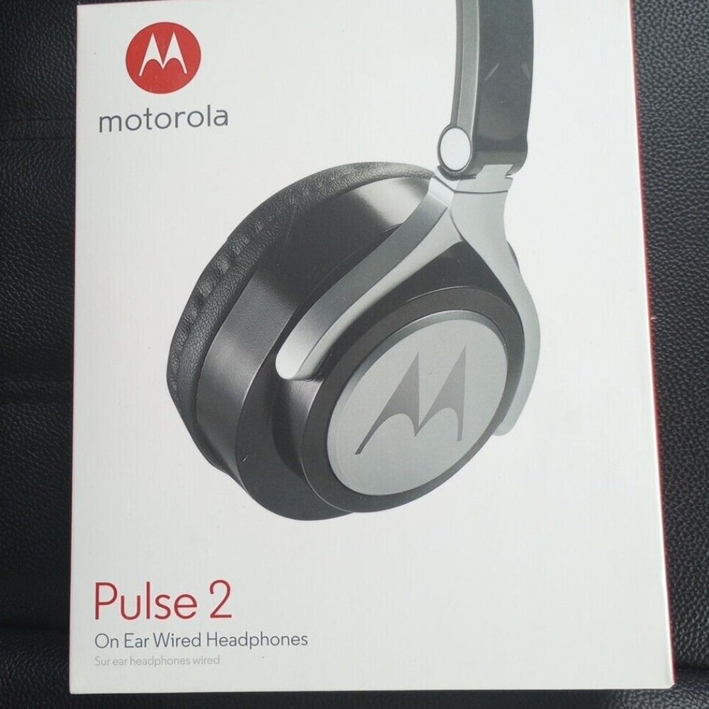 Motorola Pulse 2 On Ear Wired Headphones NEW SEALED In line Microphone